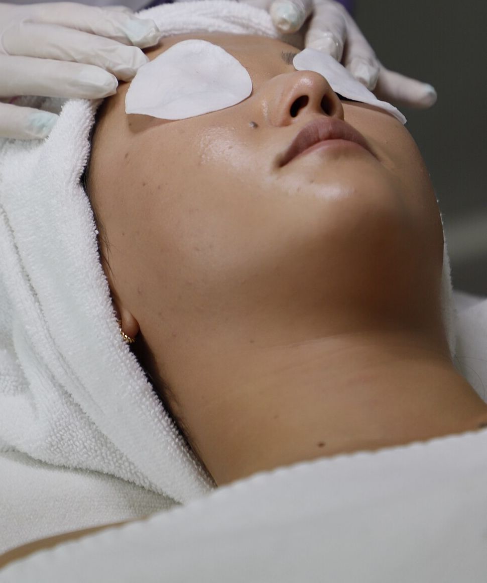 Deep-clean facial